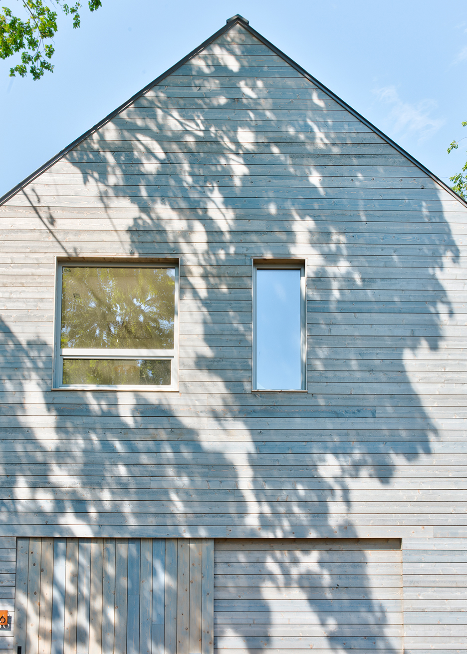 modern farmhouse exterior