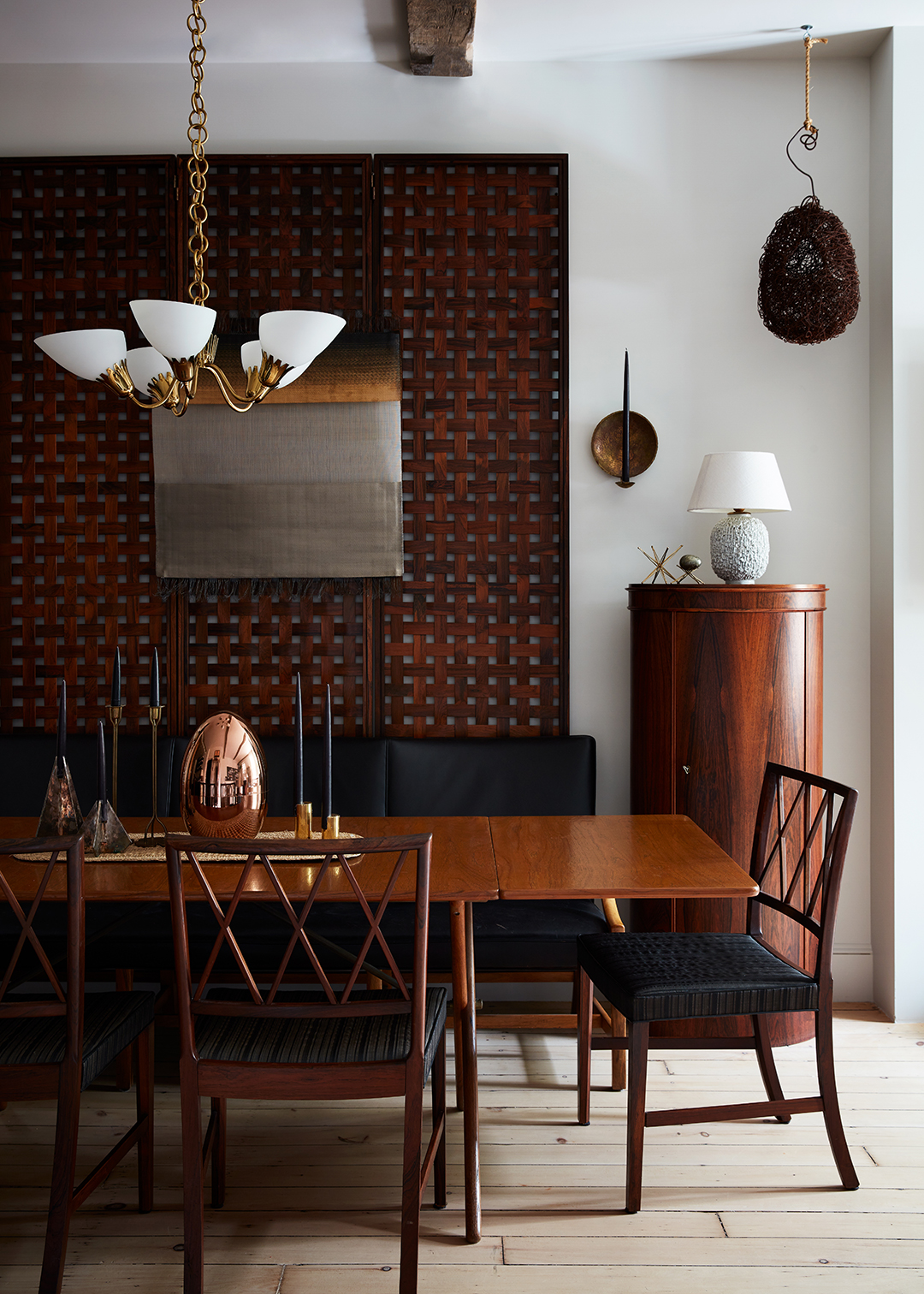 chic dining room wood table