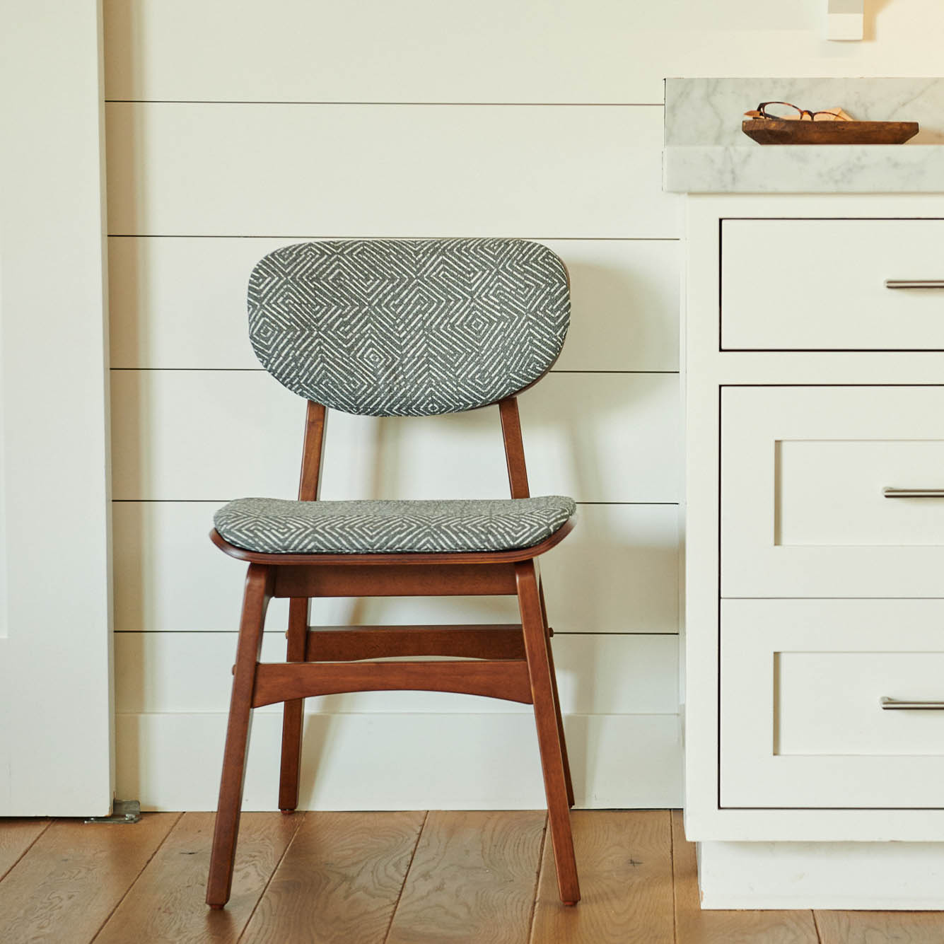 washable dining chair