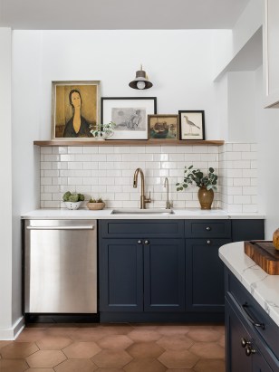 This Massachusetts Kitchen Was Shoved in a Corner, Now It’s More Than ...