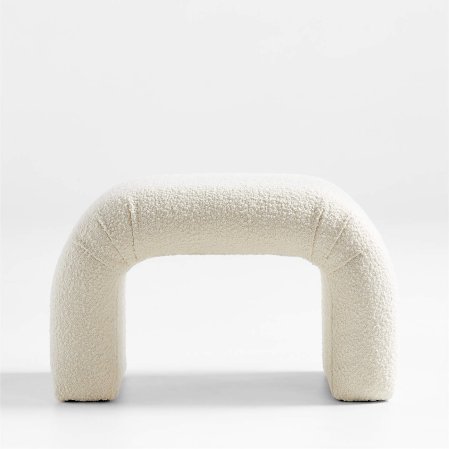  white pouf