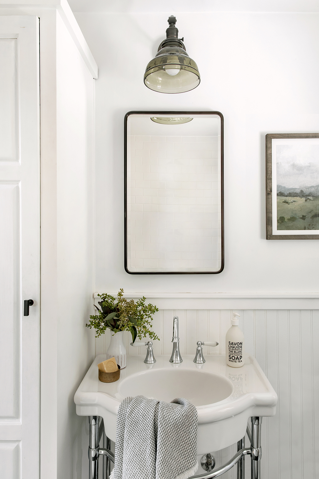 farmhouse sink