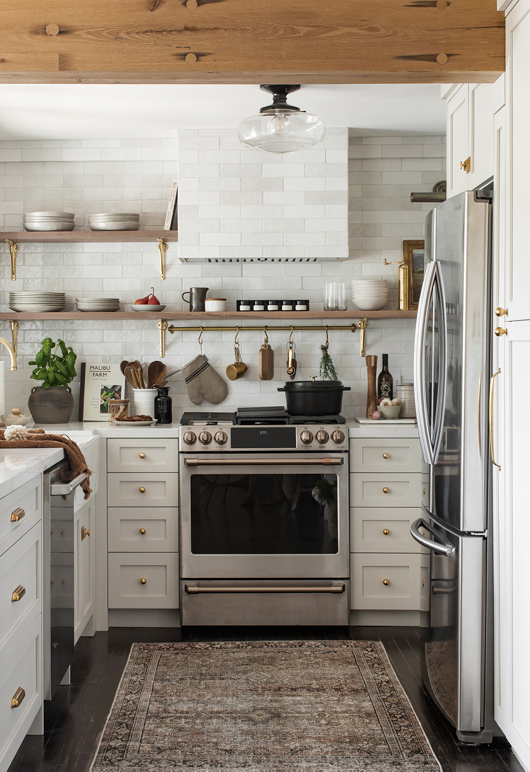 subway tile kitchen