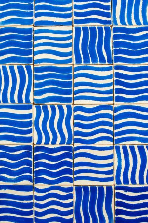  blue striped tile