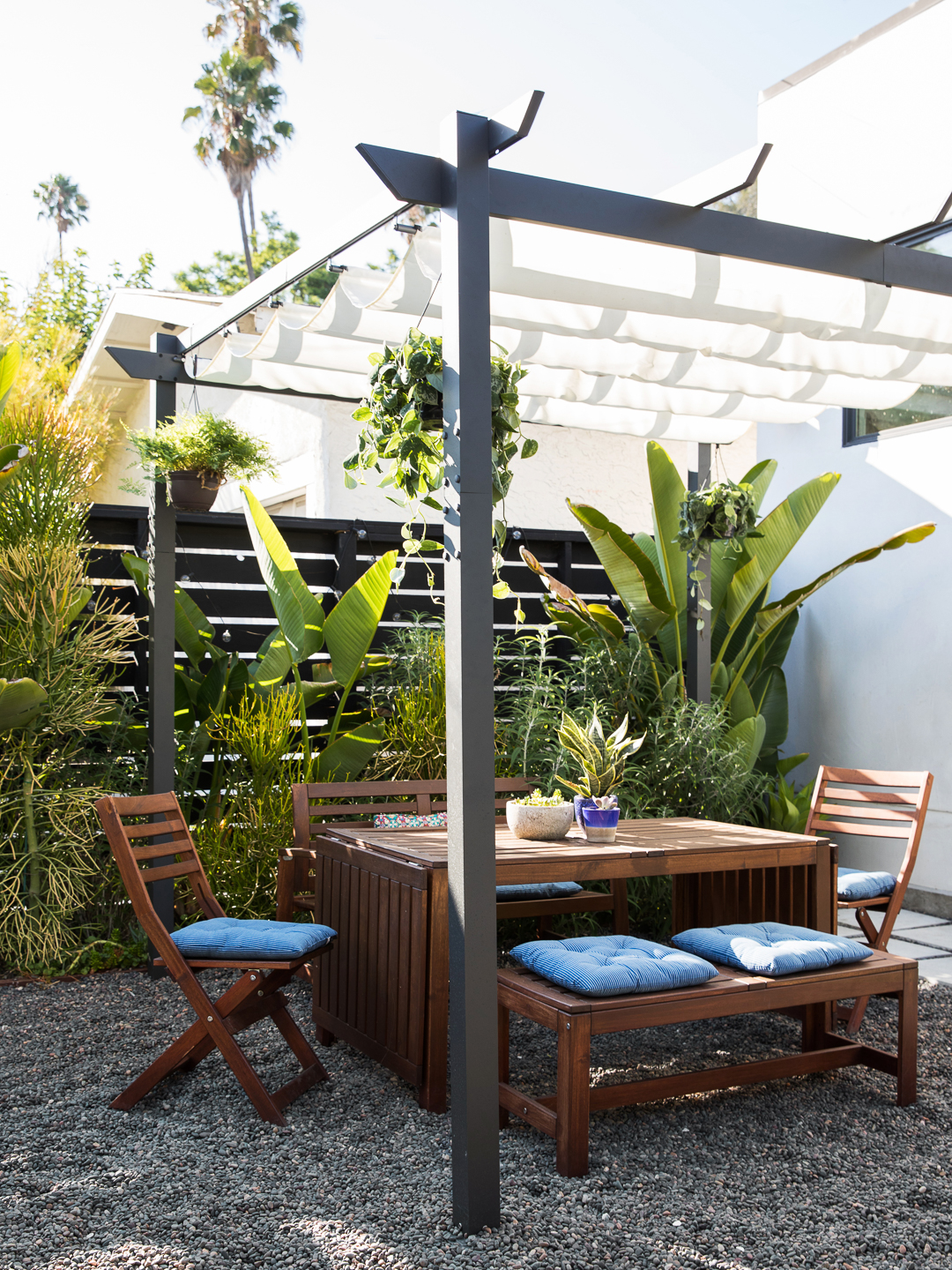 outdoor dining area with pergola