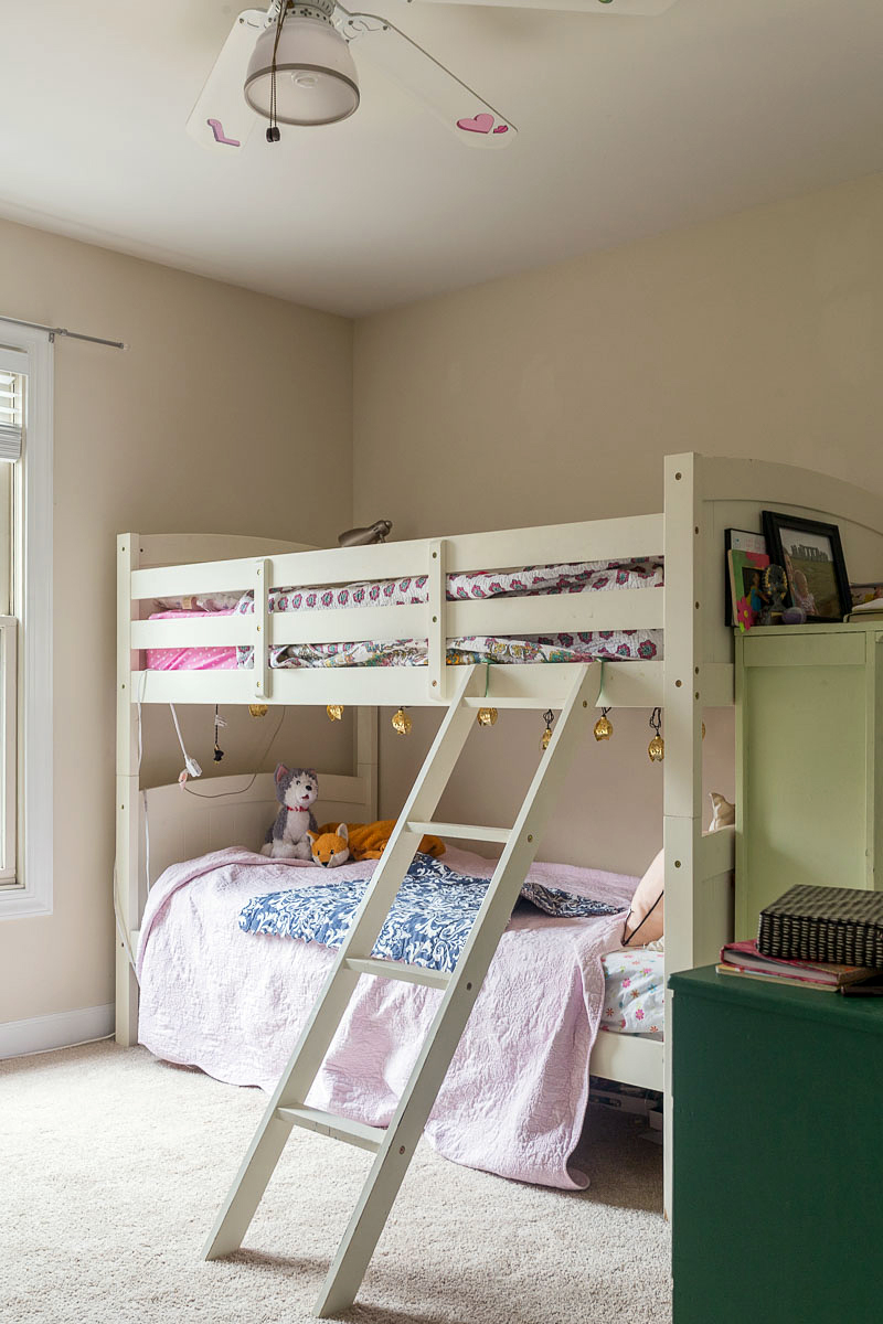 white bunk