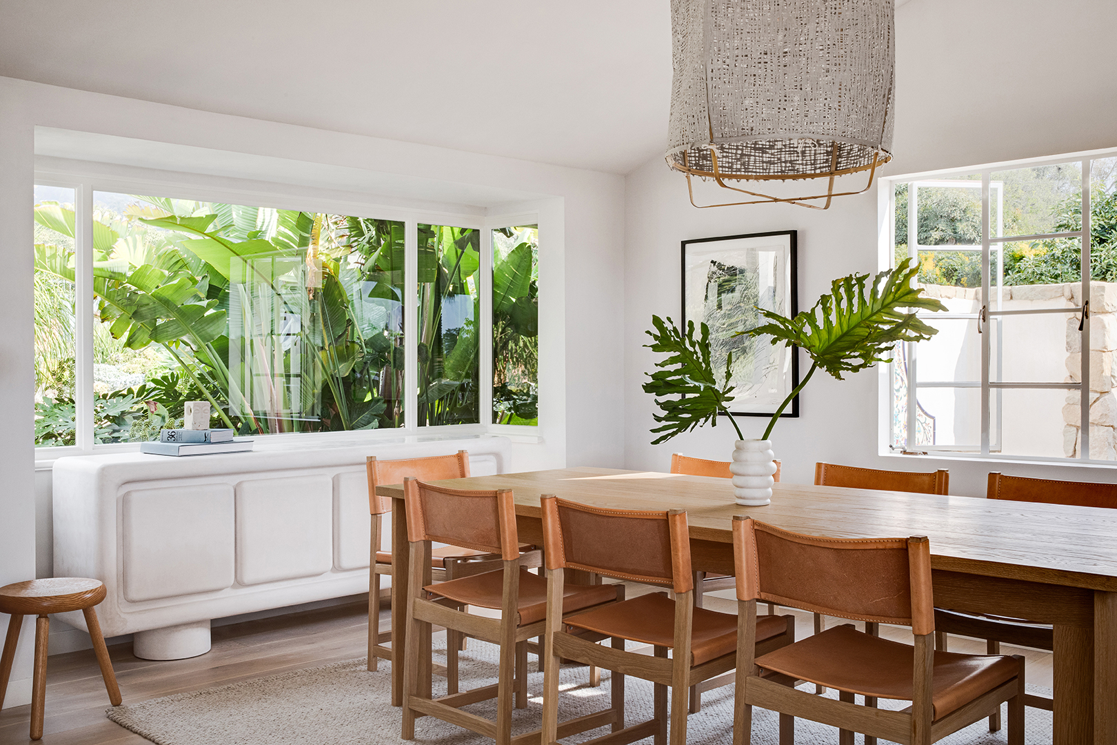 Dining room with leather chairs