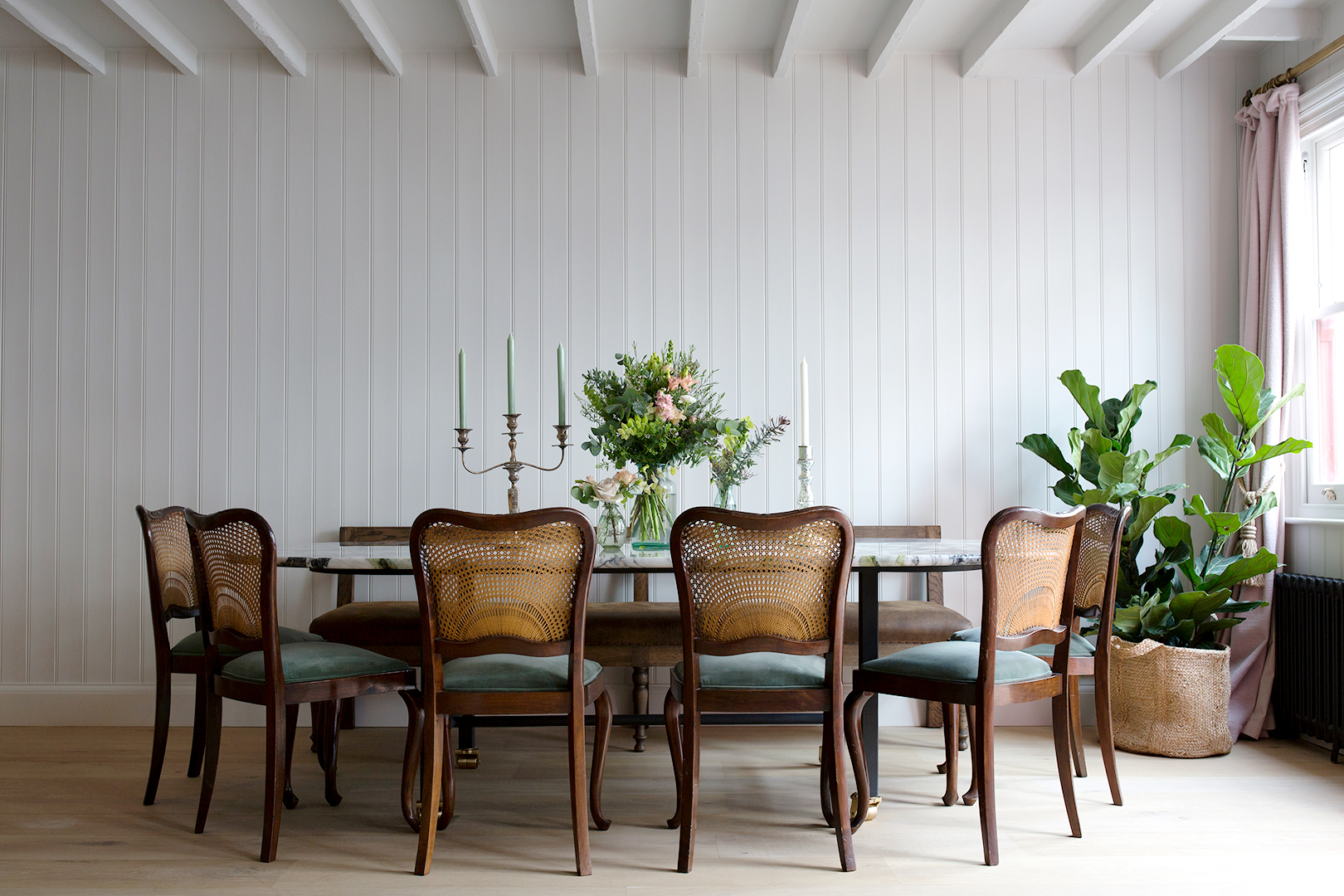 green dining table