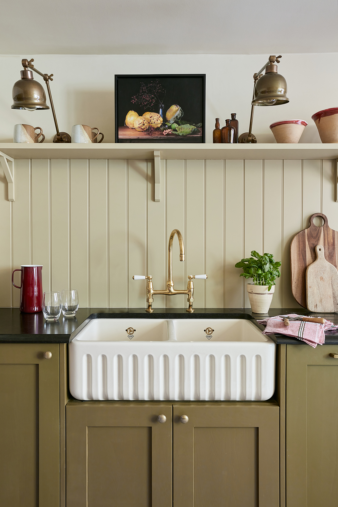 farmhouse sink