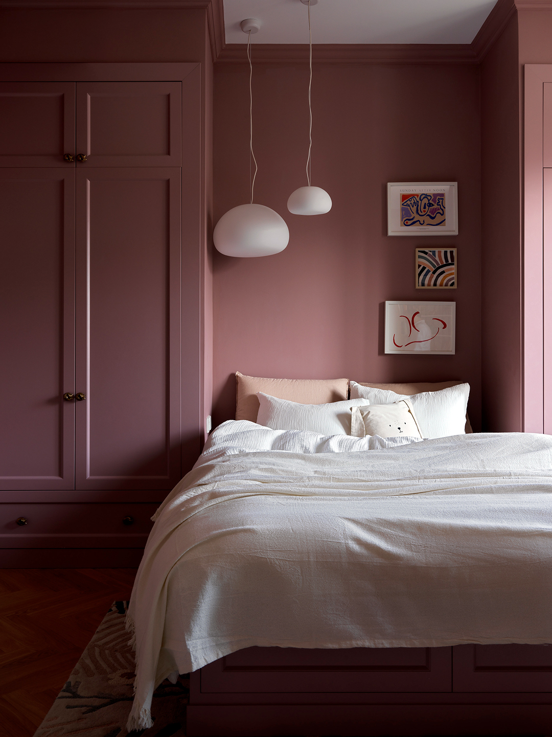 dark mauve bedroom