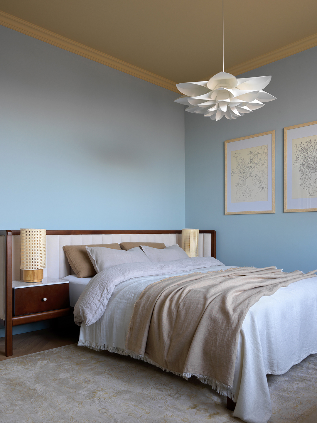 blue bedroom with yellow ceiling