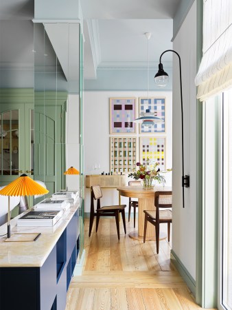 view into dining nook from hallway