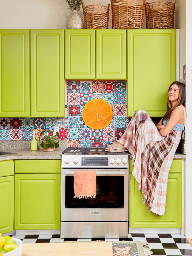 Victoria Paris Designed A Lime Green Kitchen That The Internet Hated