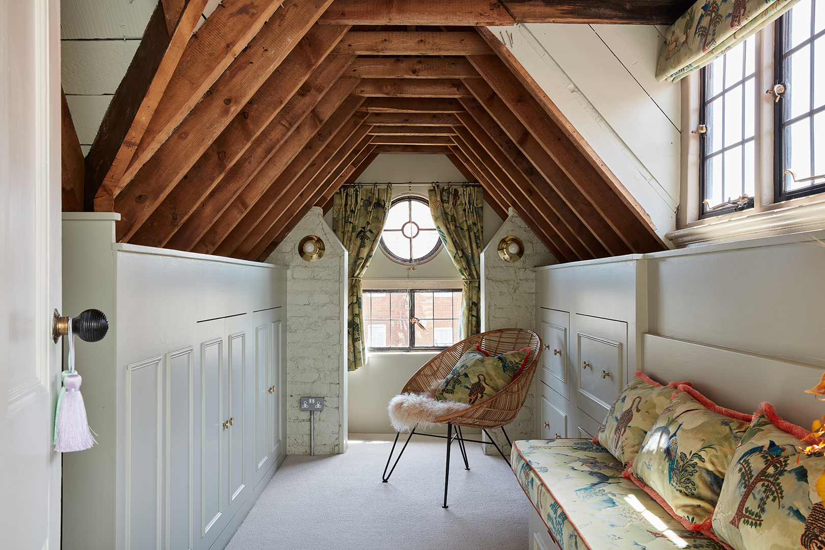 attic sitting area