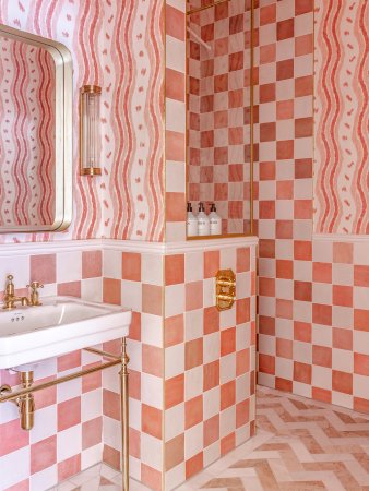 pink bathroom