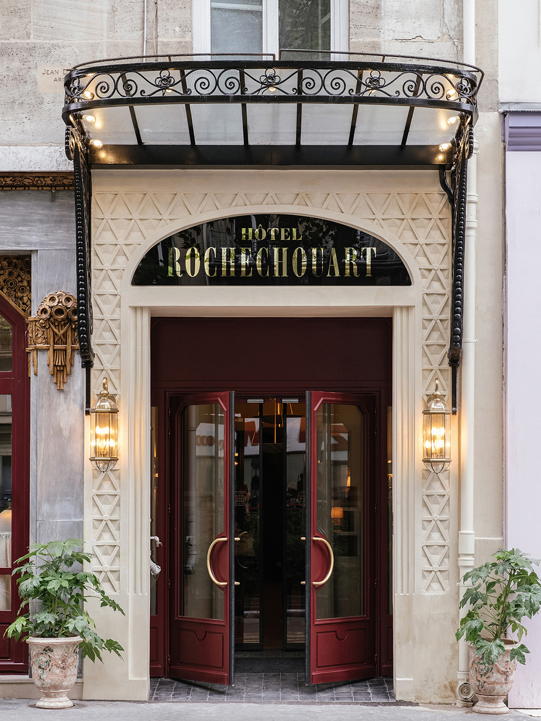 exterior of the hotel rochechouart lobby