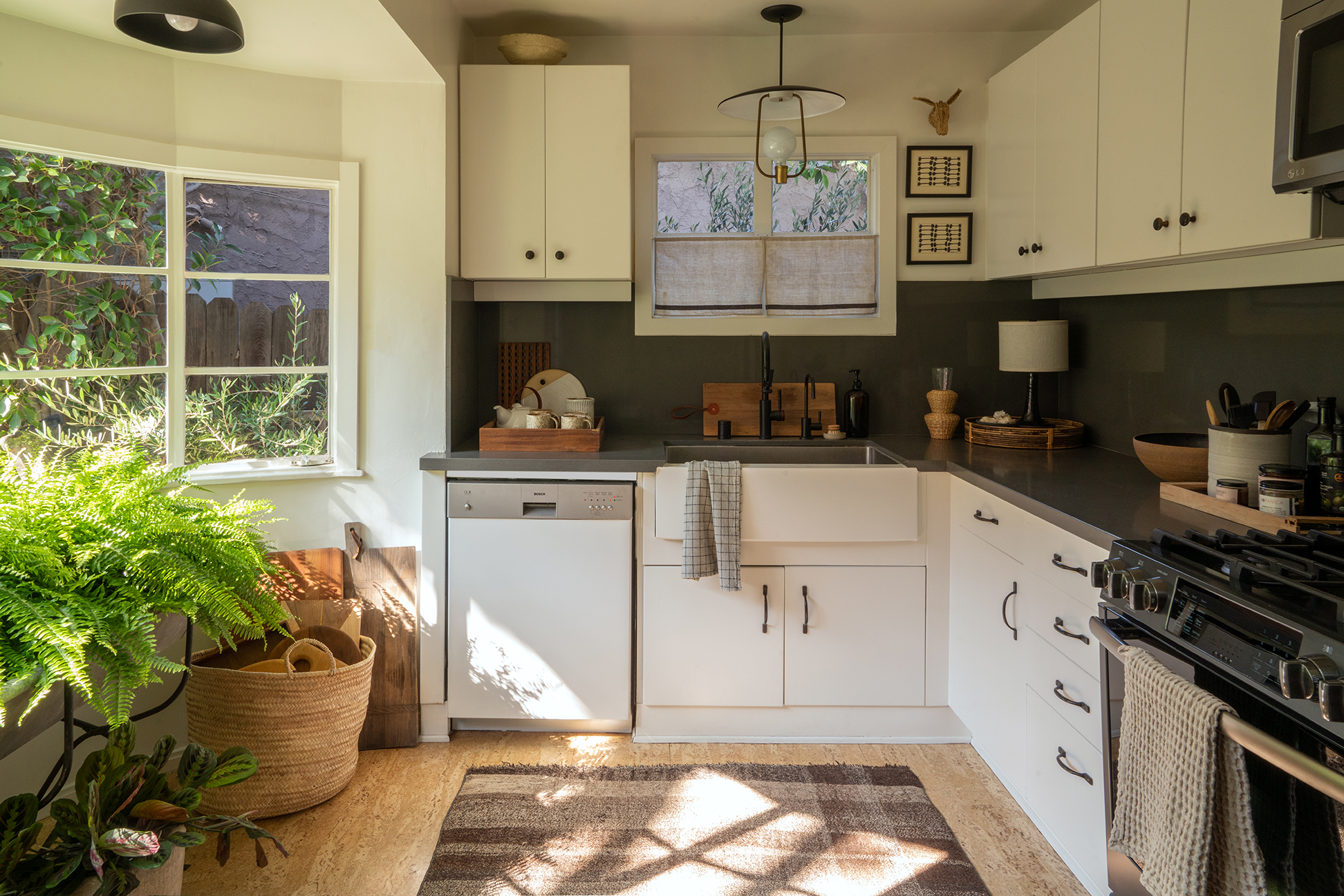 simple white kitchen