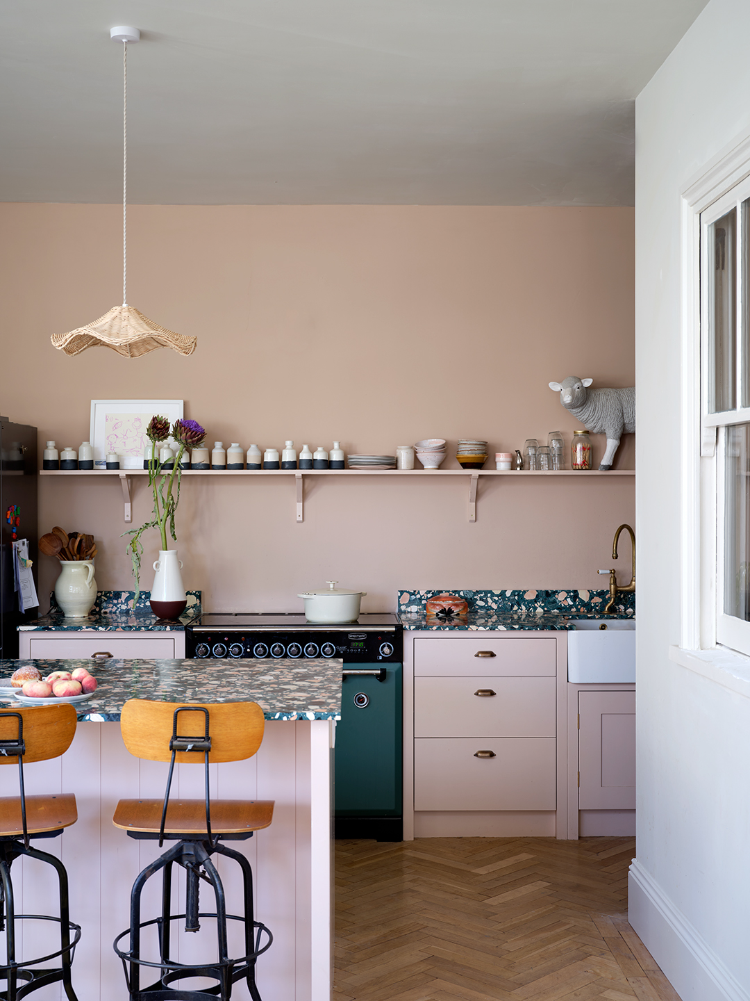 pink kitchen