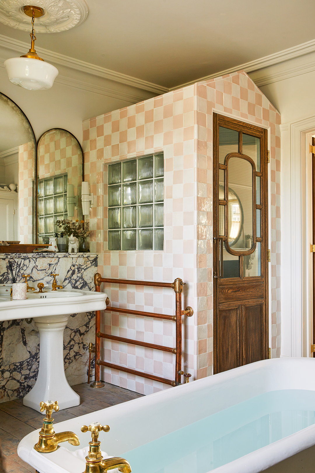 pink tiled bathroom shed