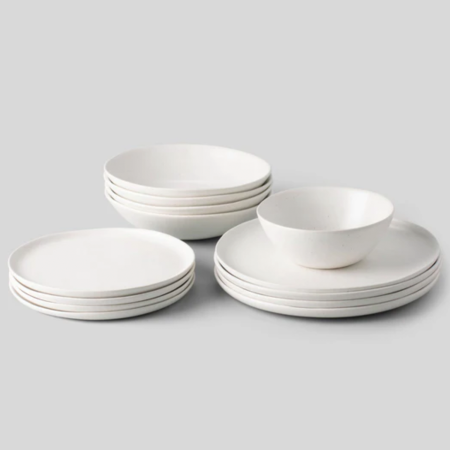  Fable Base Dinnerware Set