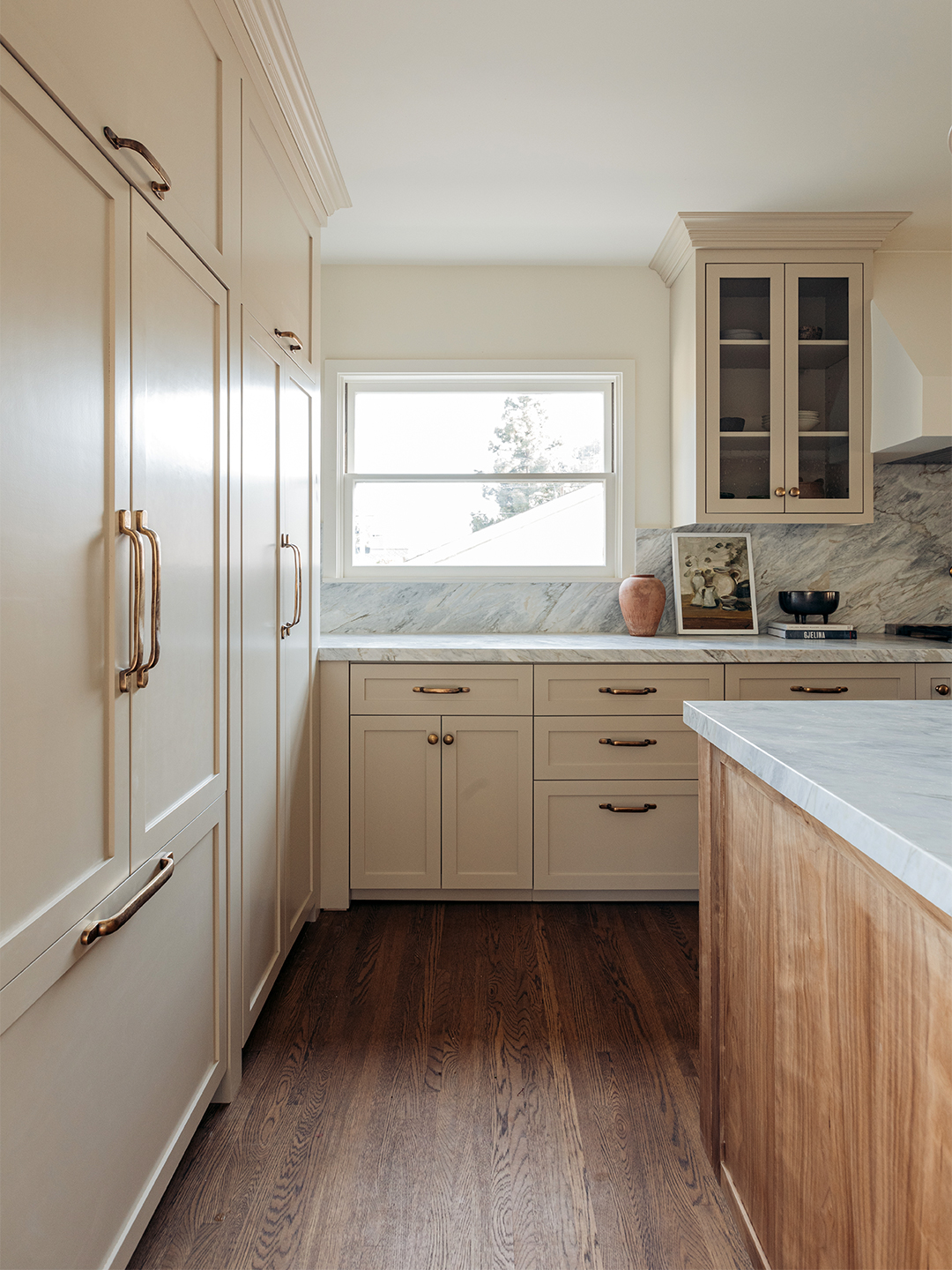 beige kitchen cabinets