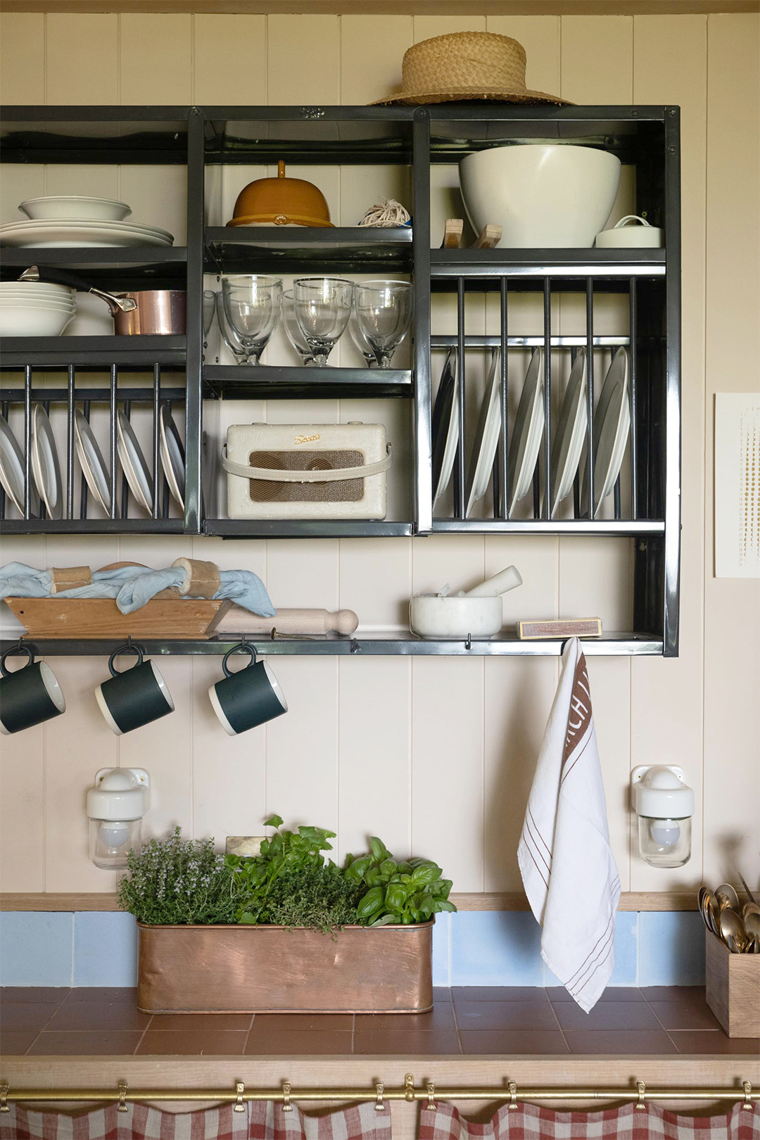 metal mounted dish rack