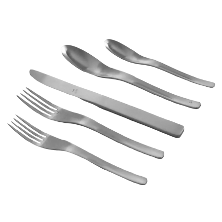  set of flatware