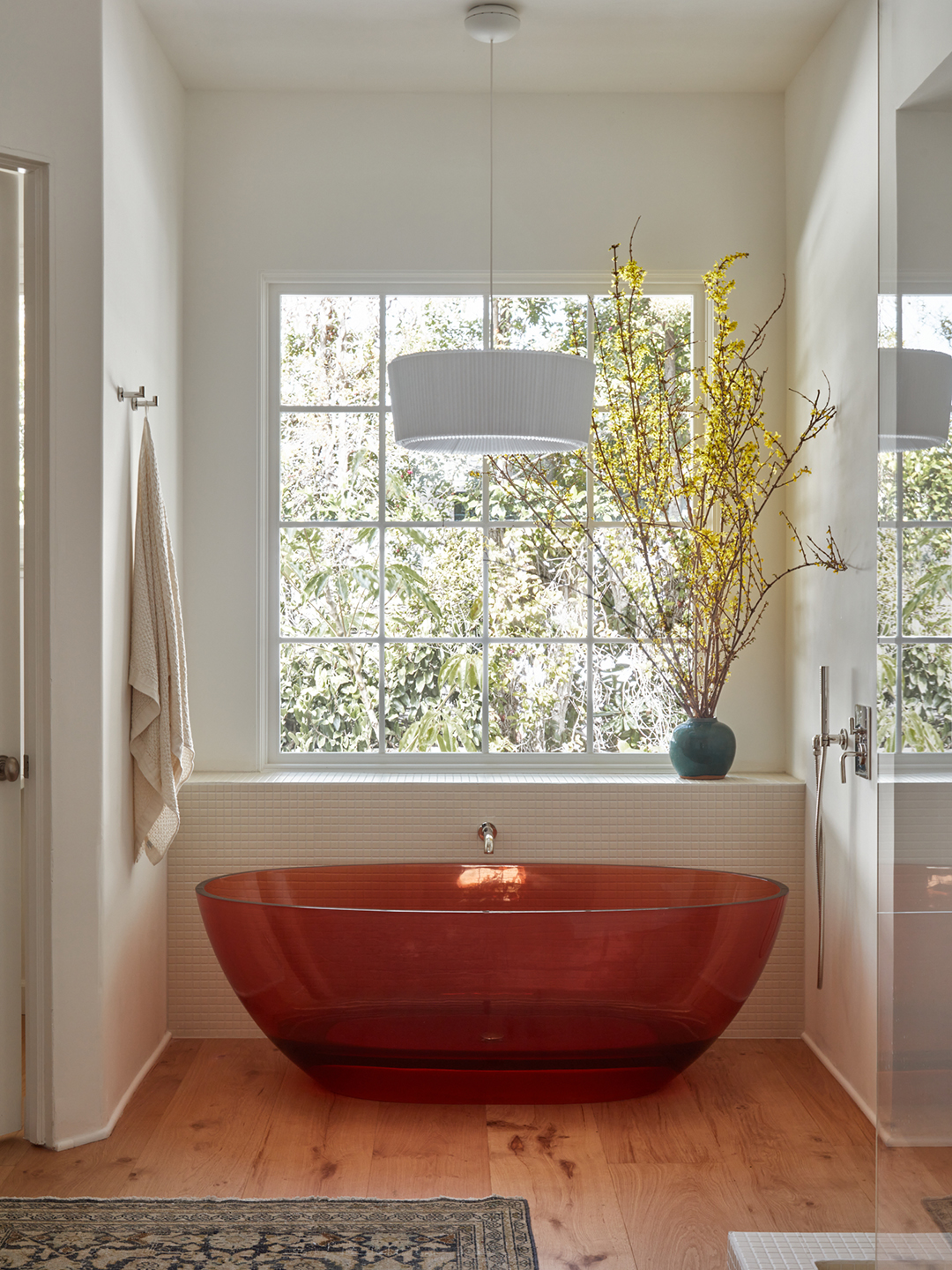 orange glass tub