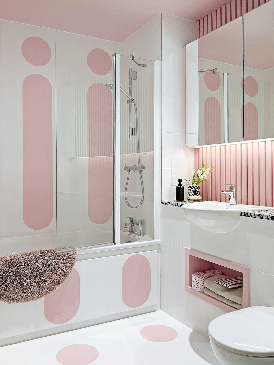 pink and white bathroom tile