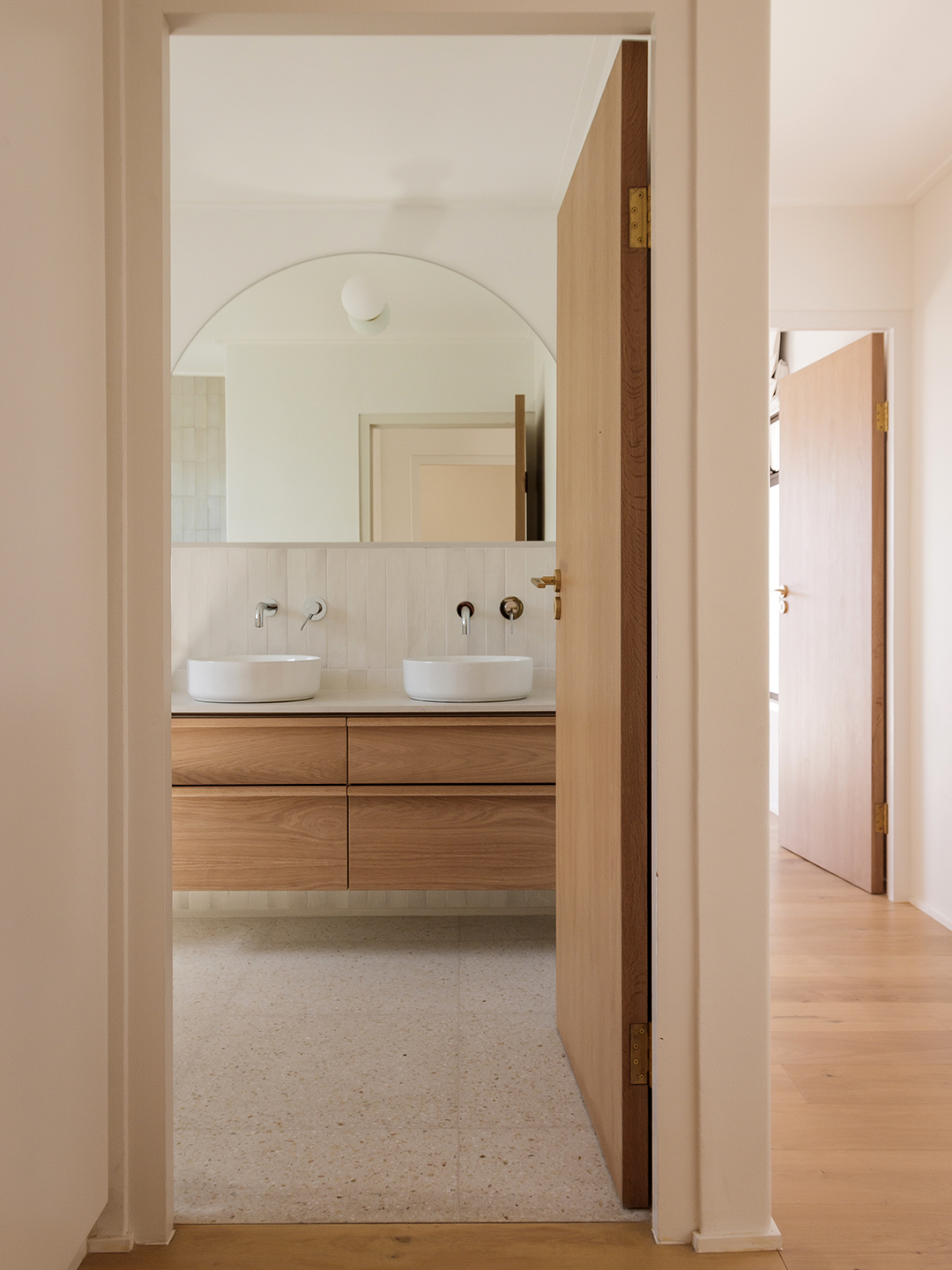 wood bathroom vanity