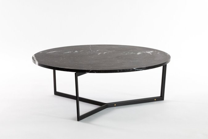  black table