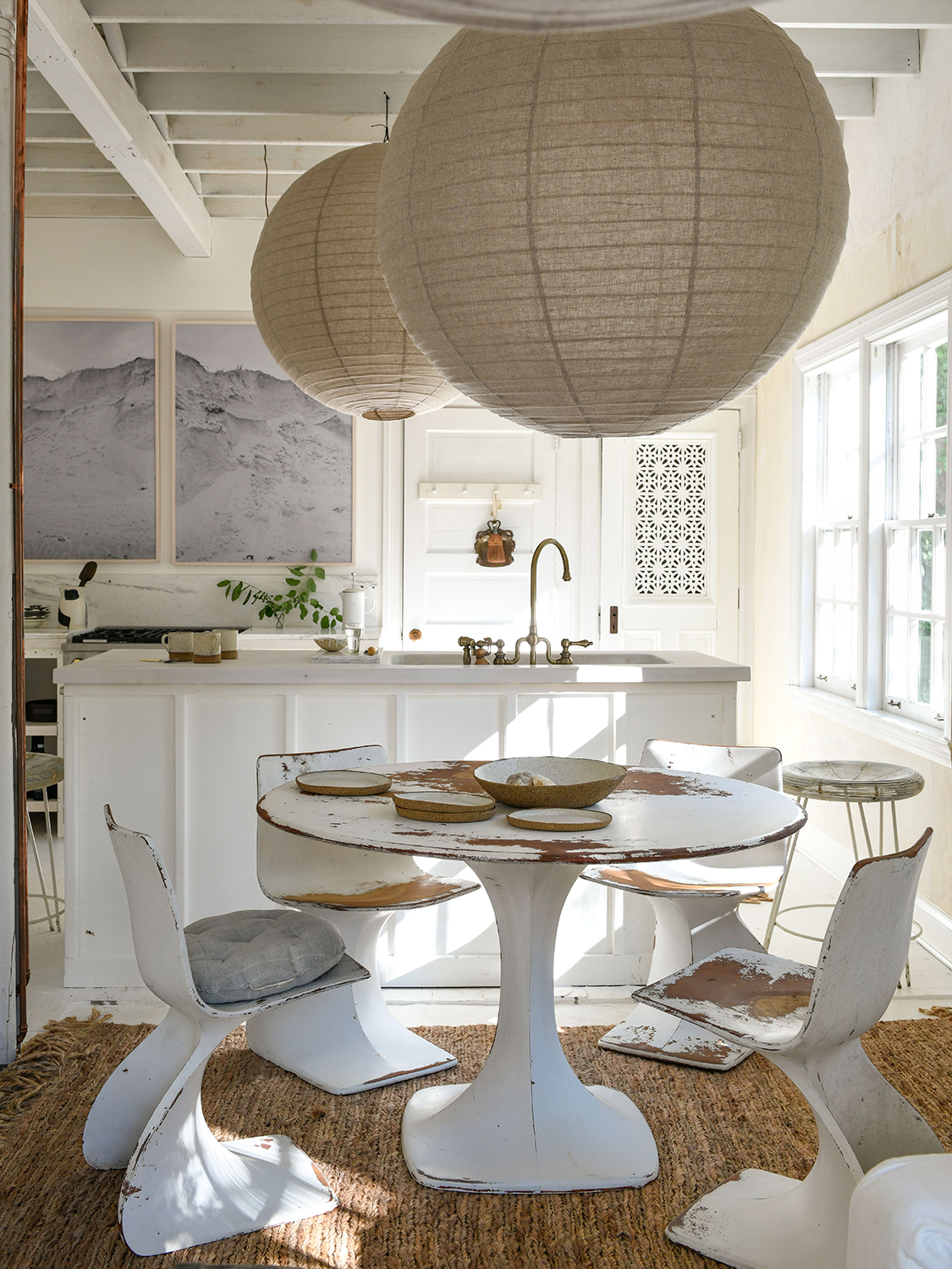 airy dining room