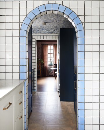 blue arched tile