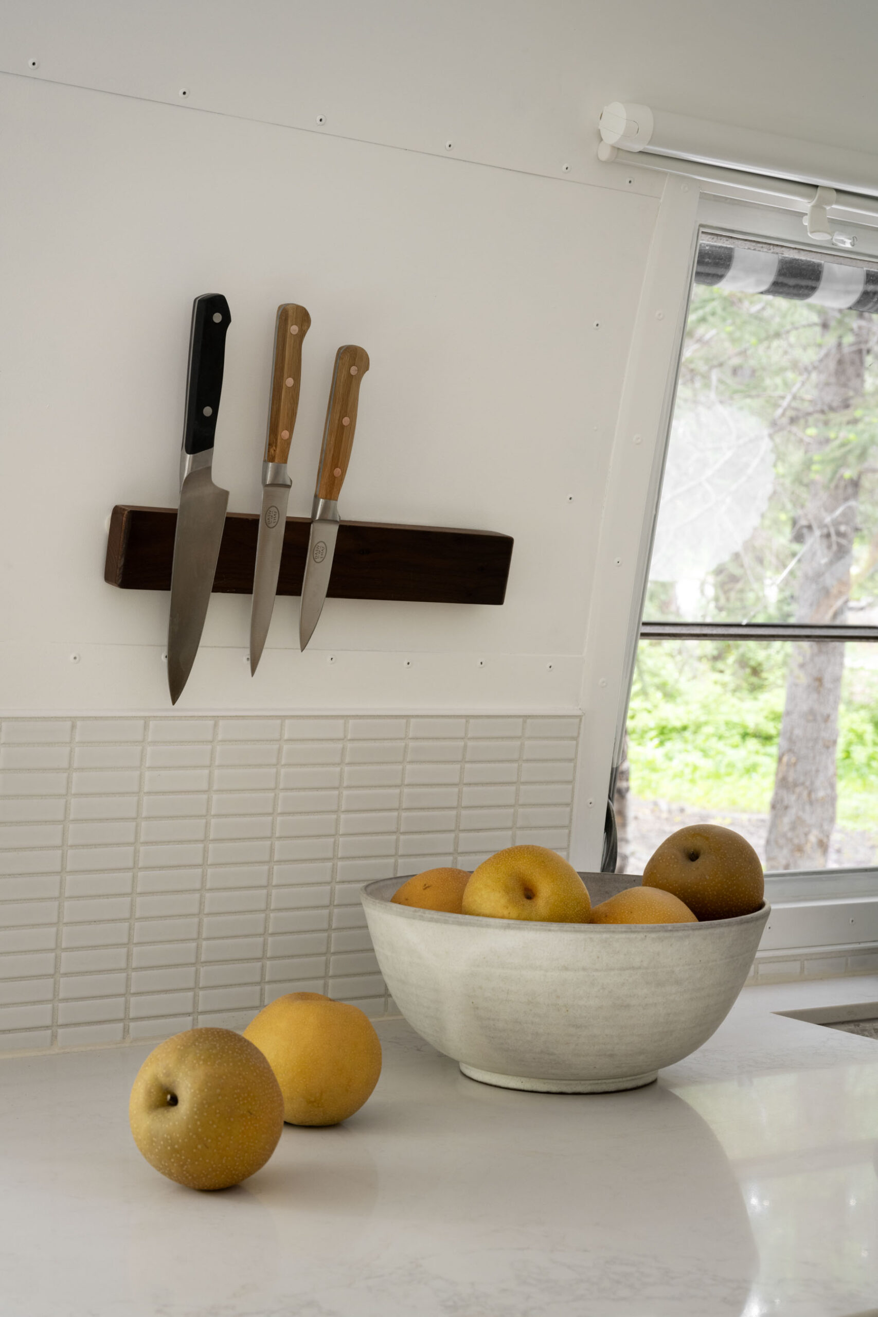 magnetic knife rack