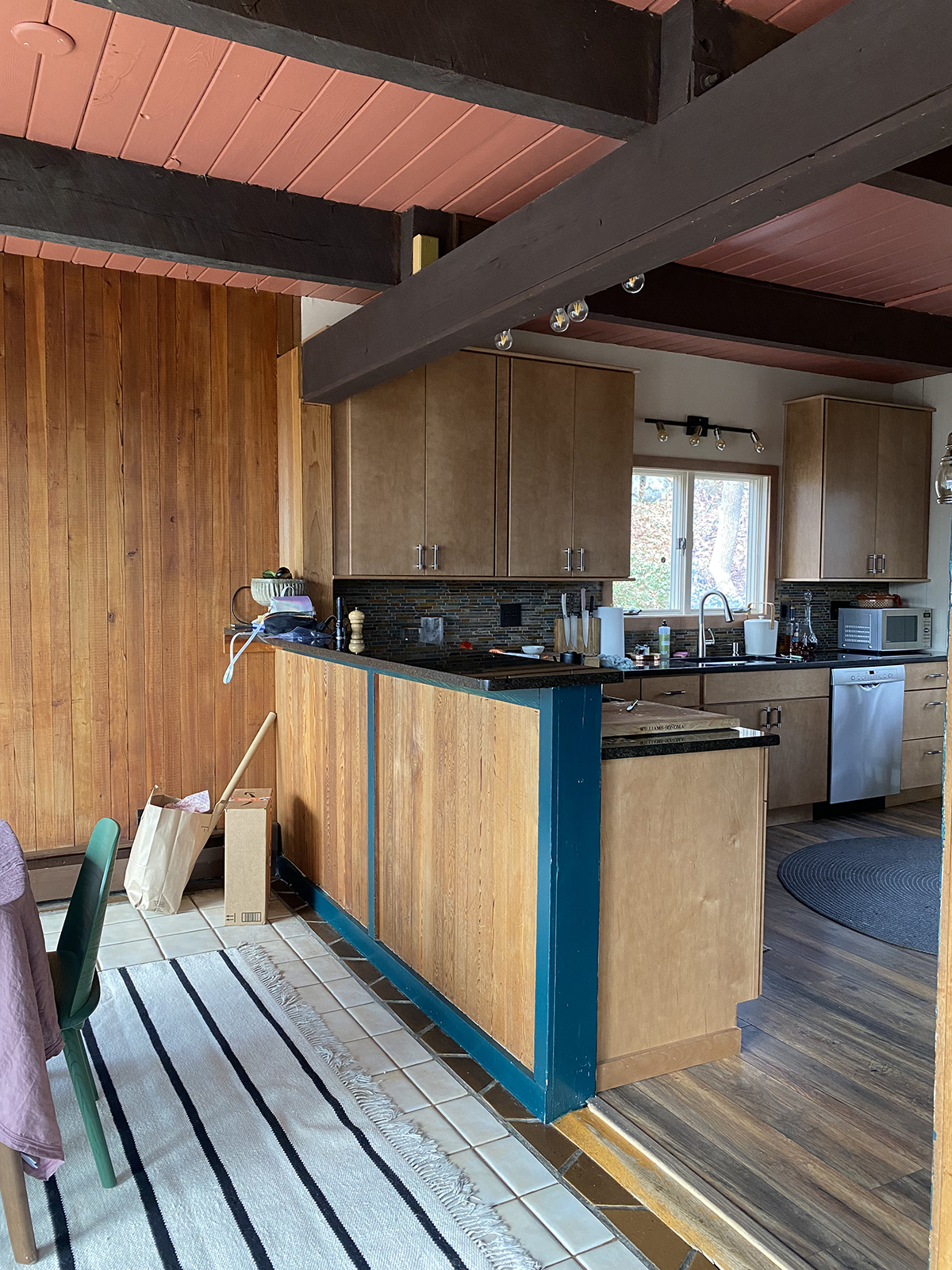 Before image of kitchen with L-shaped island