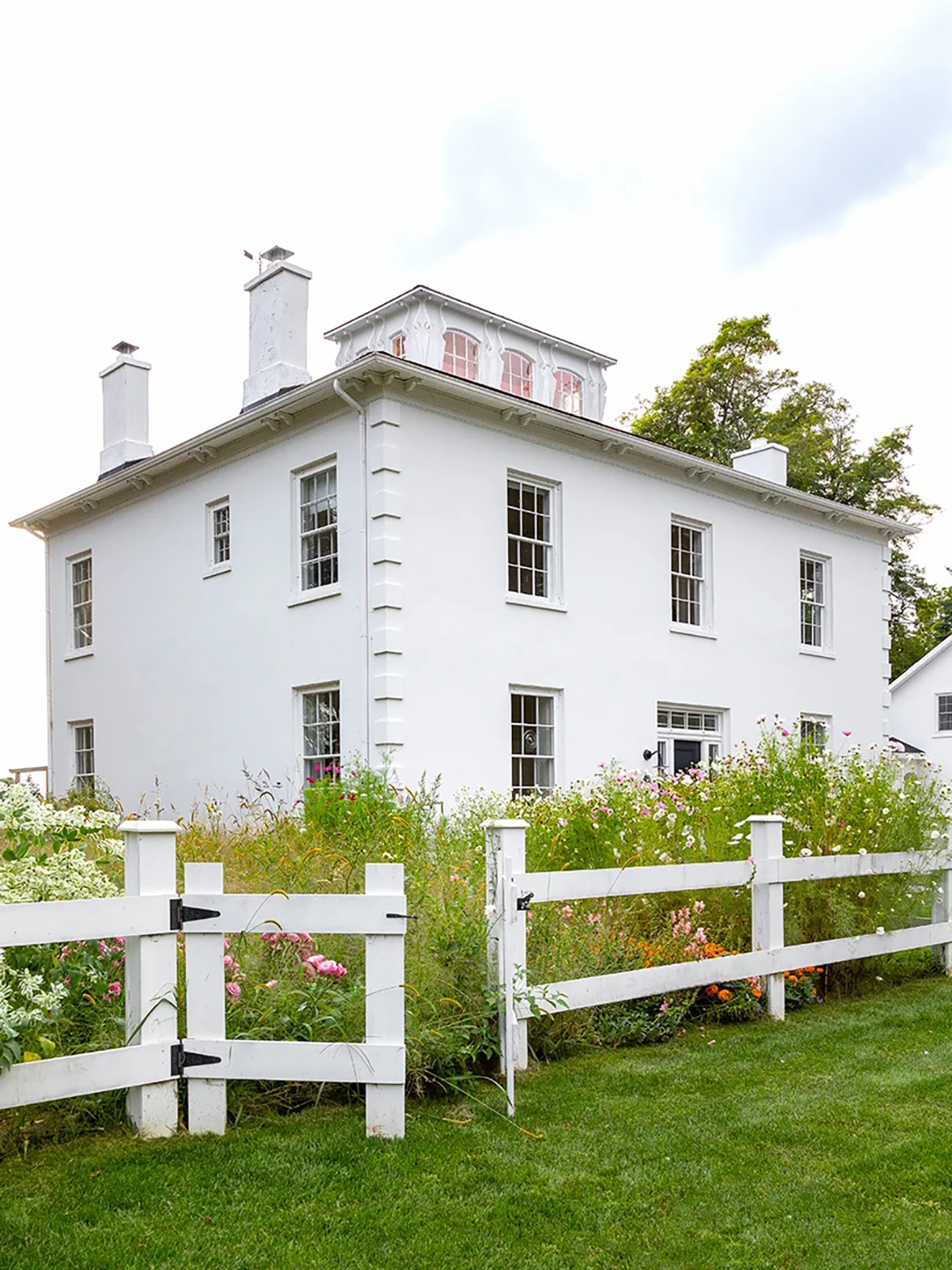 old white georgian farmhouse