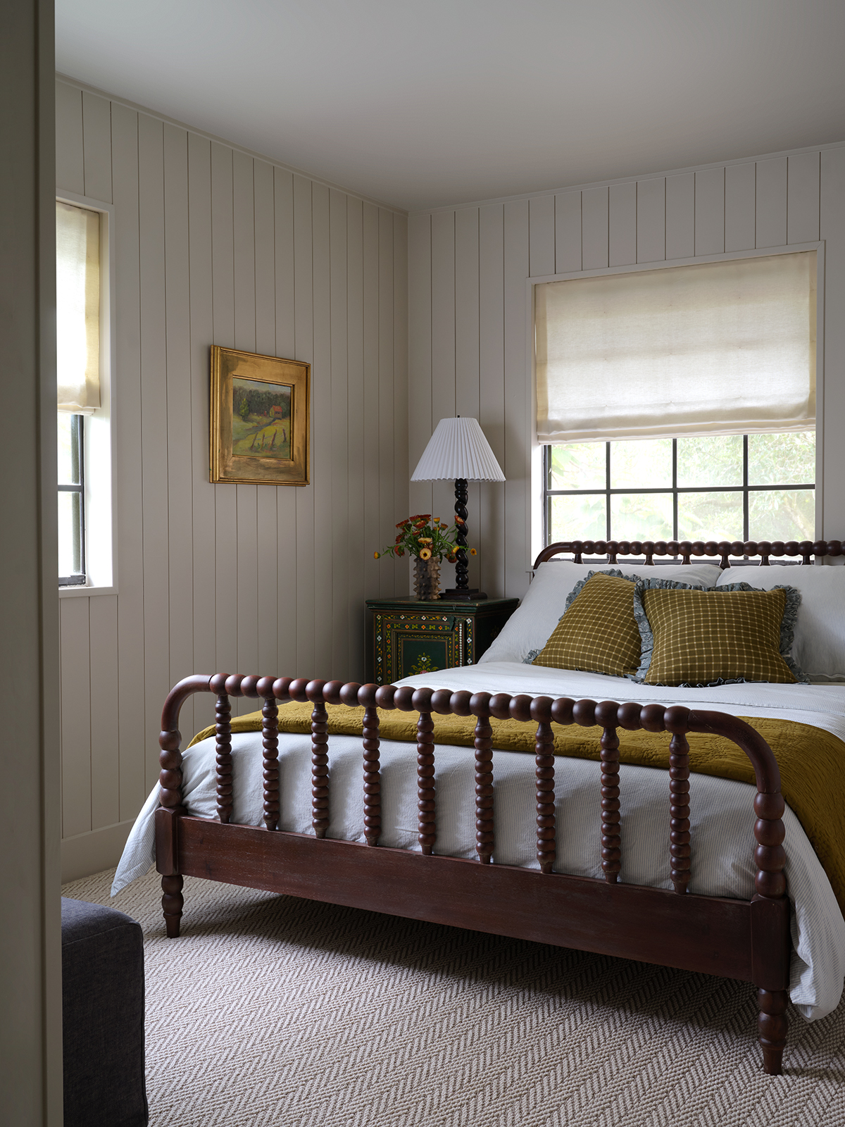 shiplap bedroom