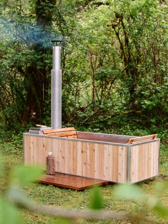 cedar hot tub