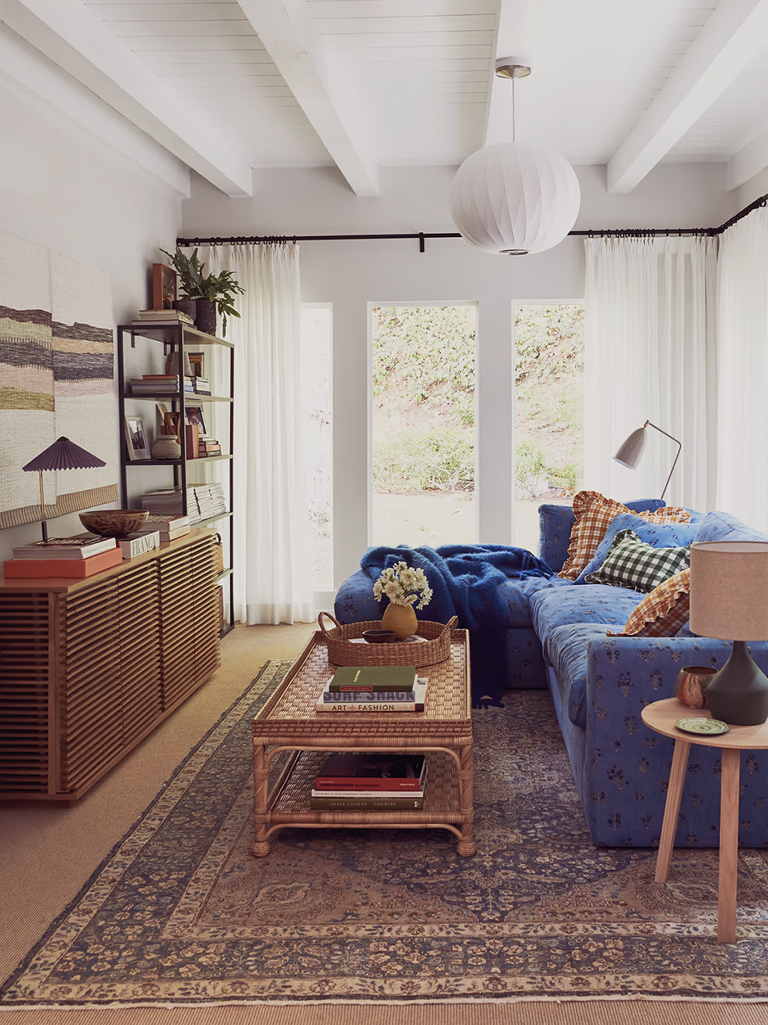 Living room with gingham pillows