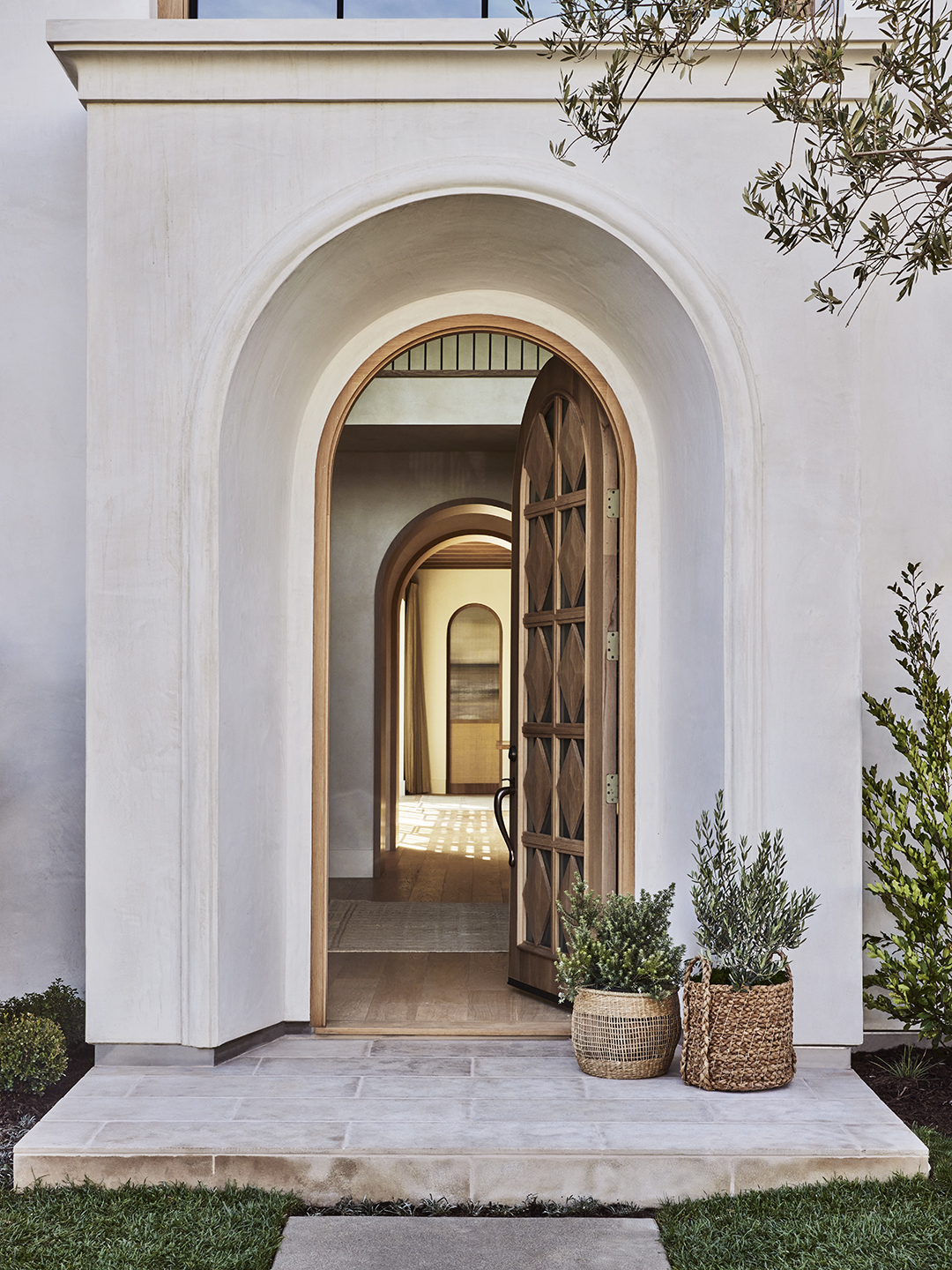 arched door