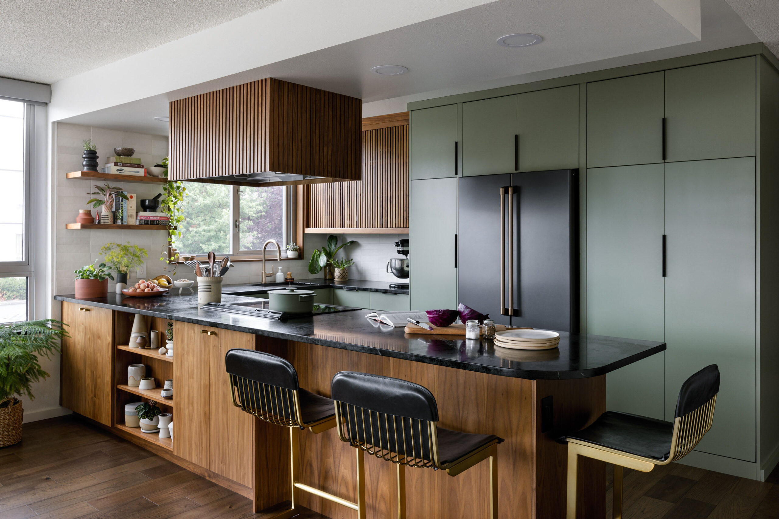 wood peninsula cabinets