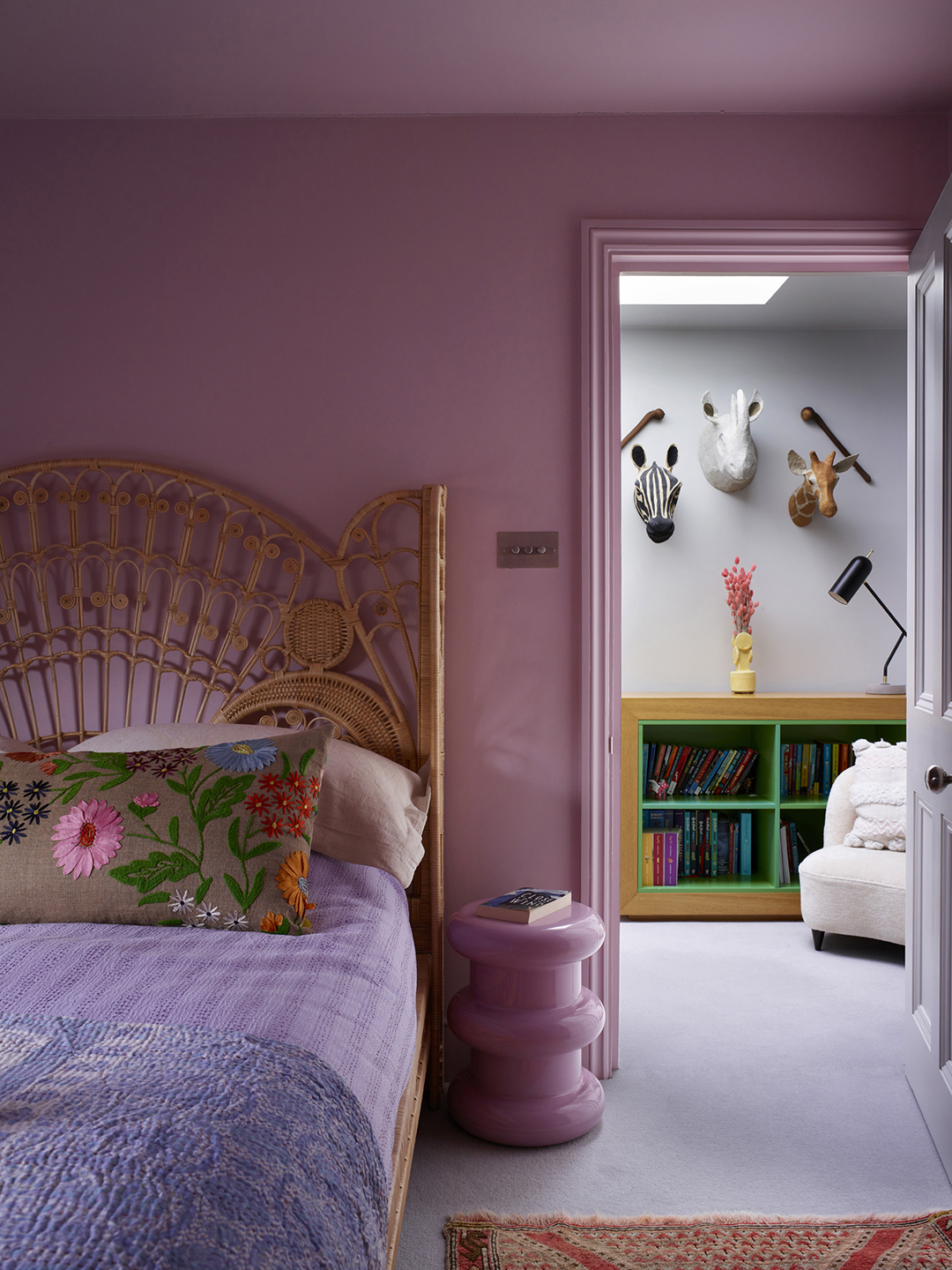 pink kids room