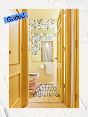 yellow bathroom