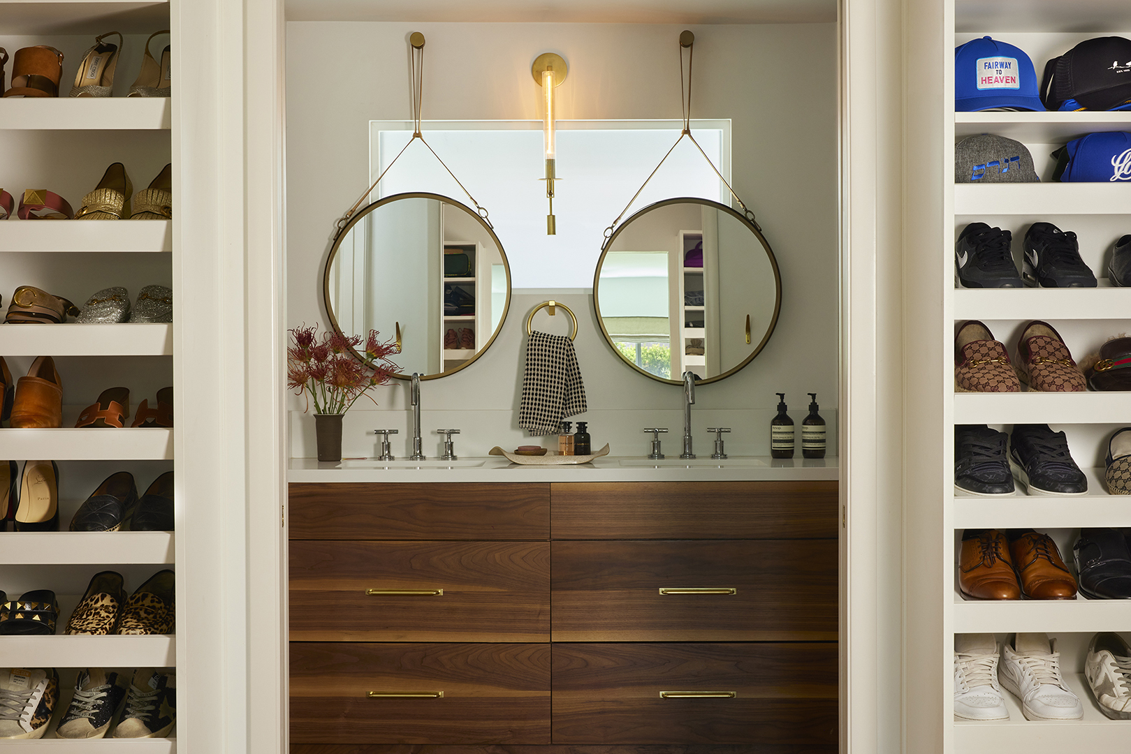 round vanity mirrors