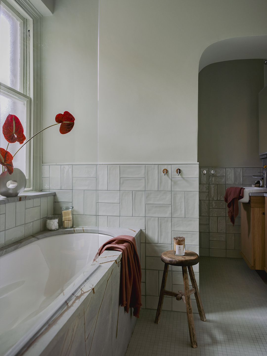 tile around tub-shower