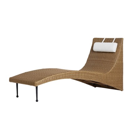  wicker chaise