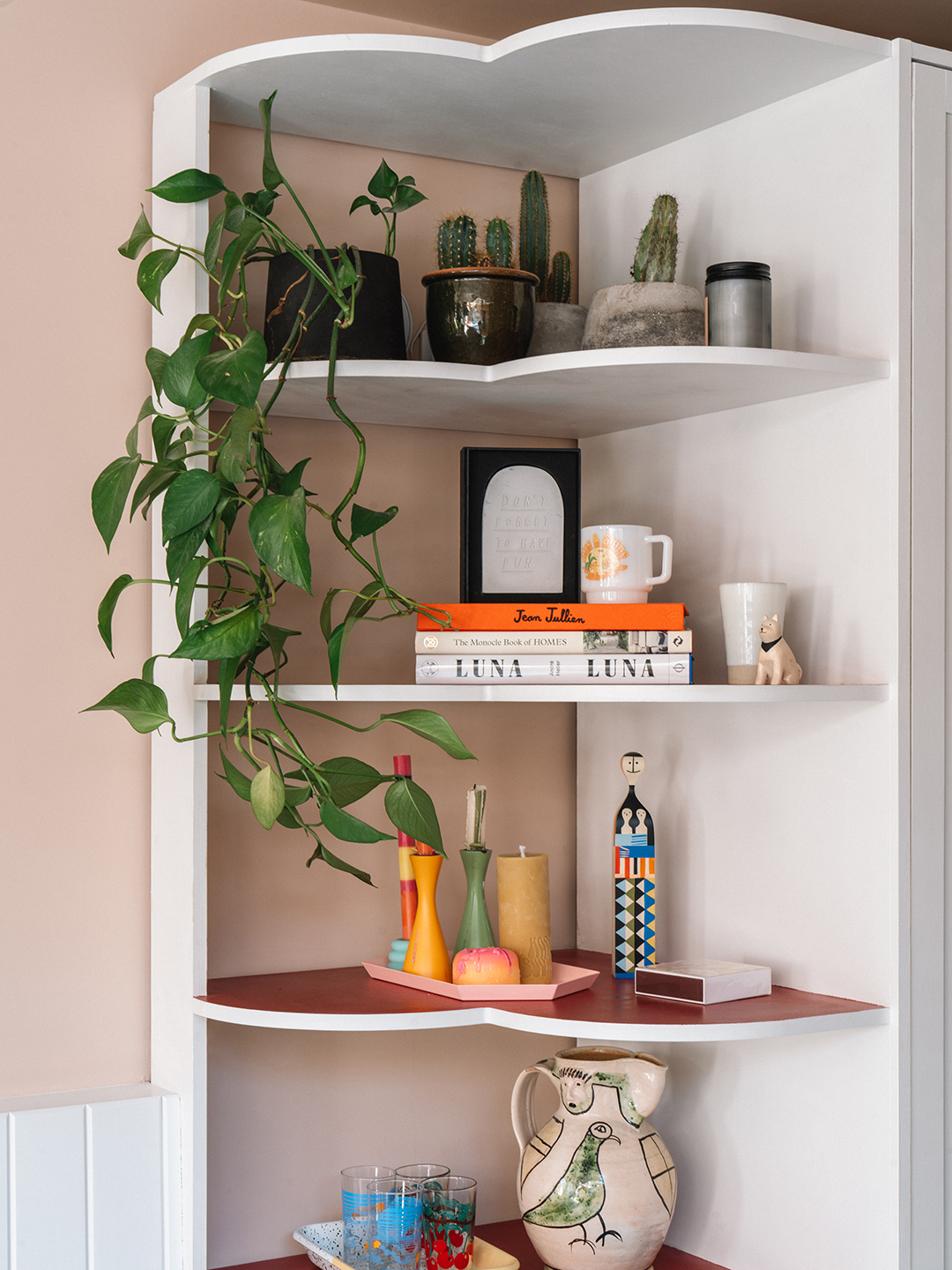 heart shaped shelves