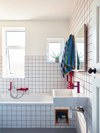 grid tile bathroom