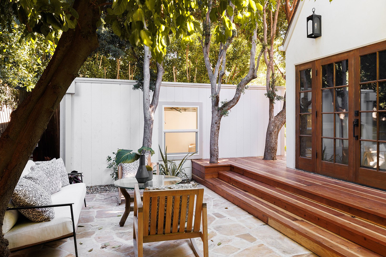 redwood deck around house