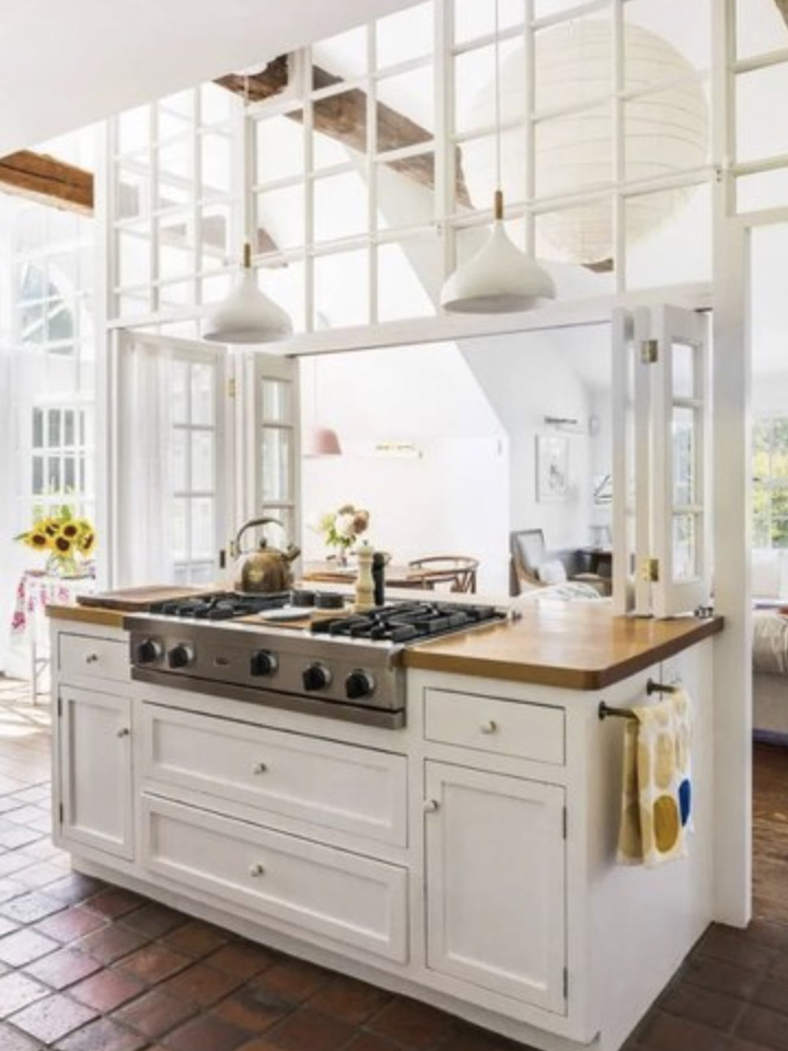 white kitchen with windows